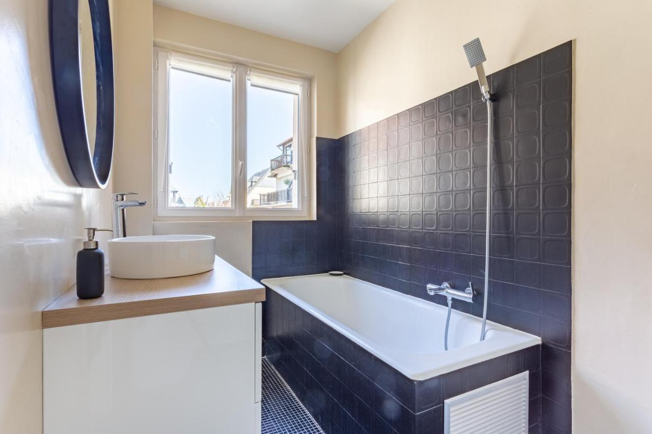 Le Carrousel - Appartement Avec Studio Attenant Deauville Eksteriør billede